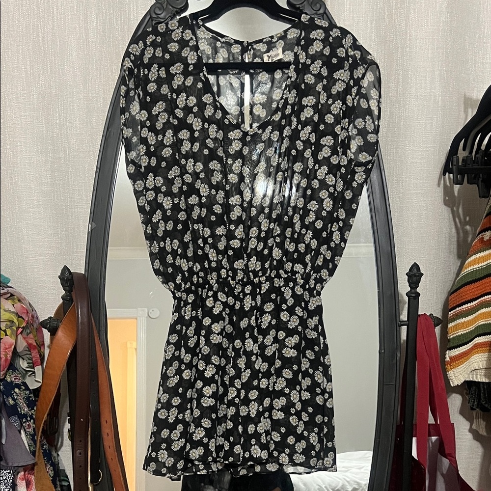 Show me your mumu black daisy print romper